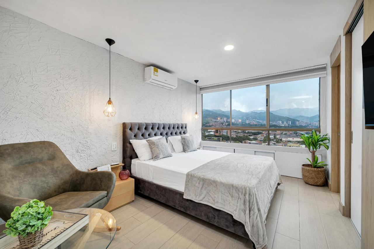 Aptos Alcazar Oviedo By Housy Host Медельин Экстерьер фото